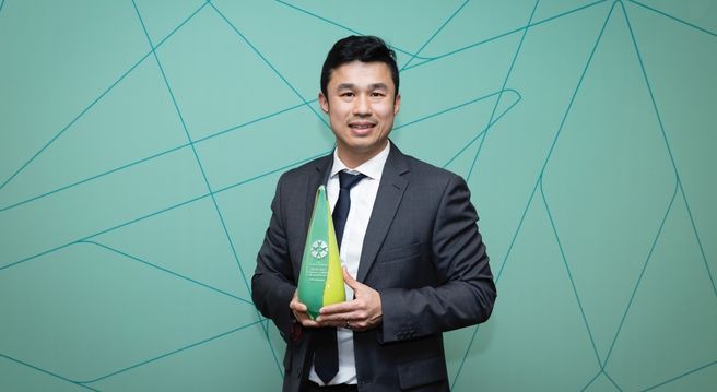 Nam Le with CAA Award of Excellence 